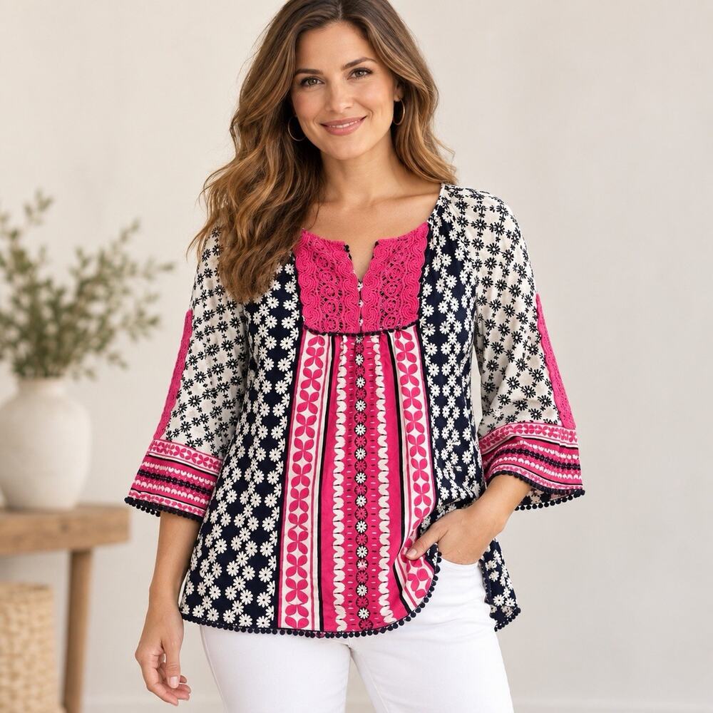 Crown & Ivy Womens Medium Boho Floral Tunic Top Pink Navy 3/4 Sleeve Crochet